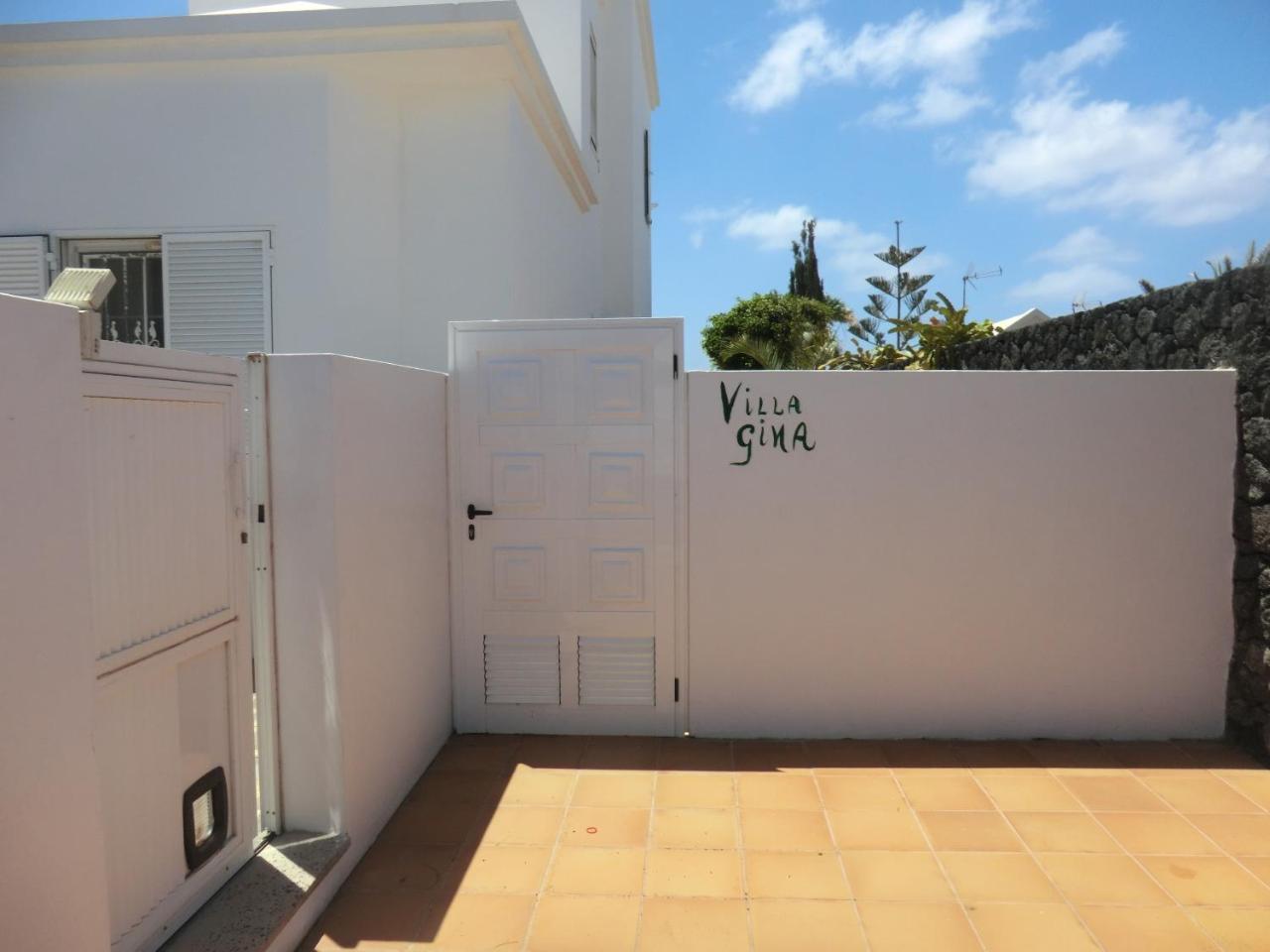 Apartments Gina Y Vista Oceano Puerto del Carmen  Extérieur photo